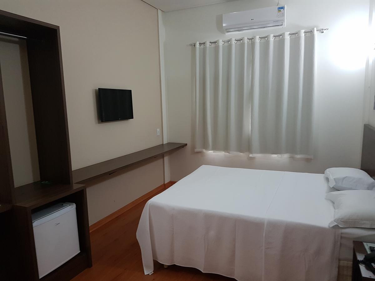 Hotel 494 Oliveira-Mg Esterno foto