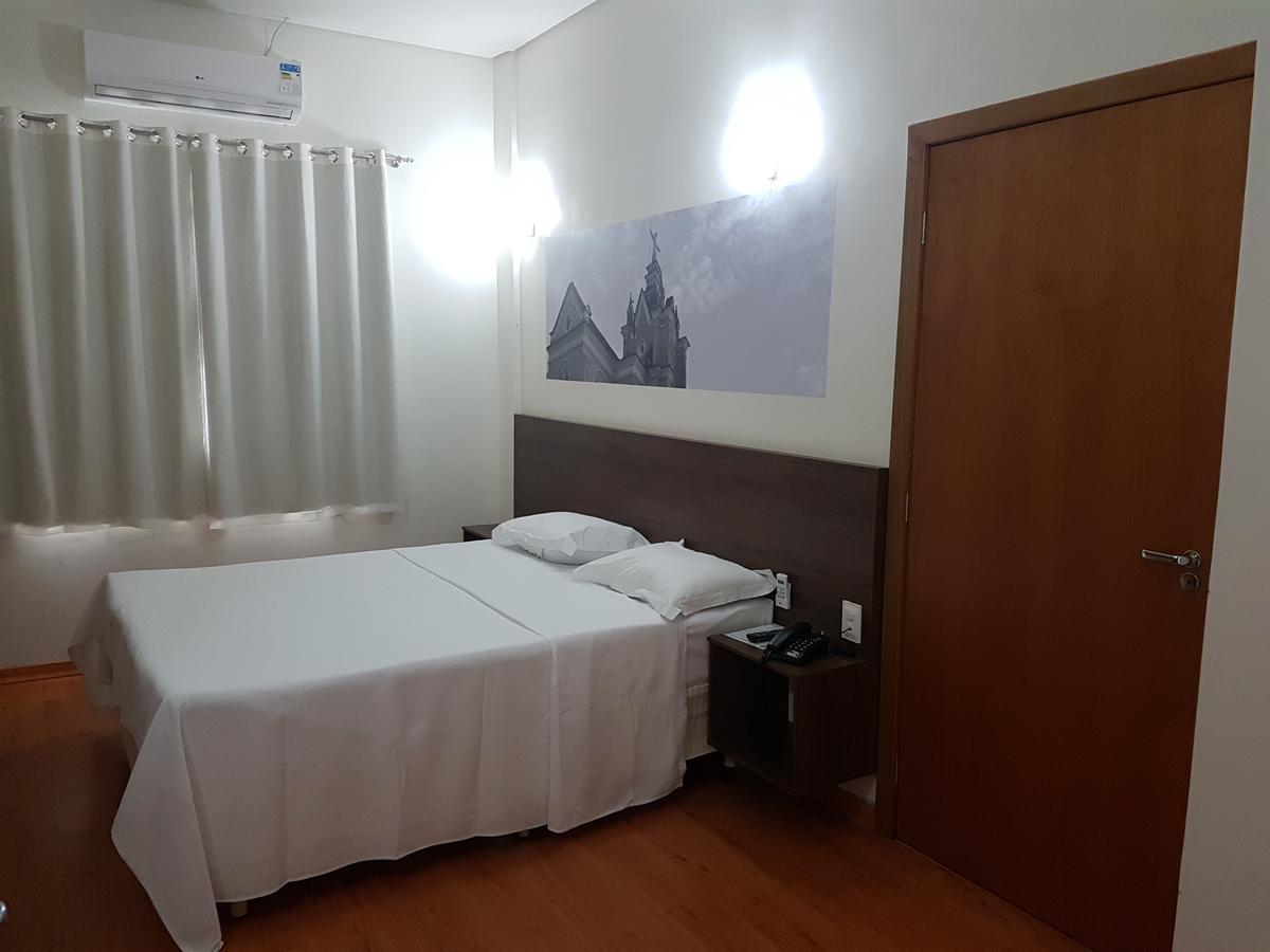 Hotel 494 Oliveira-Mg Esterno foto