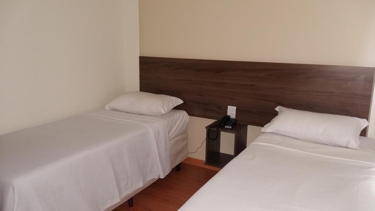 Hotel 494 Oliveira-Mg Esterno foto