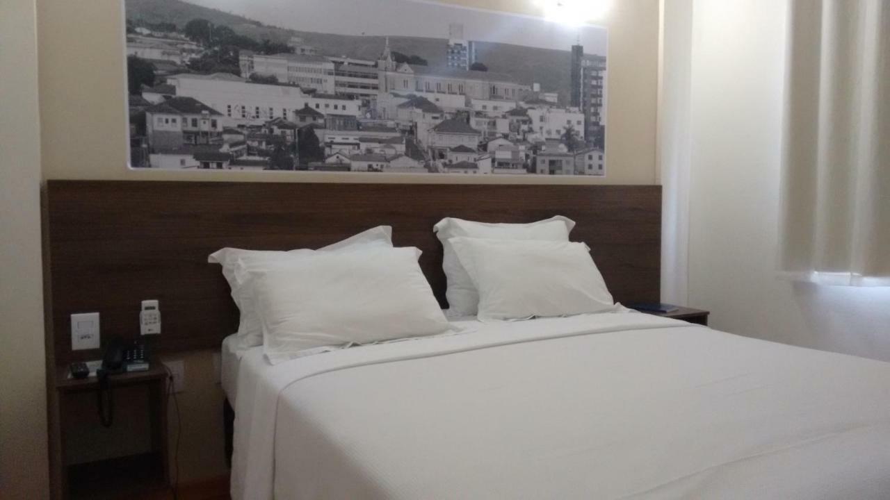 Hotel 494 Oliveira-Mg Esterno foto